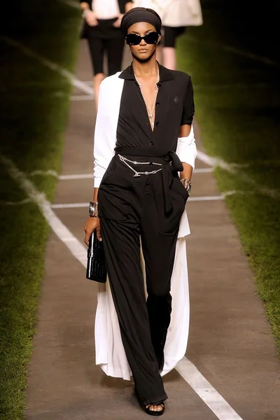 Look 29